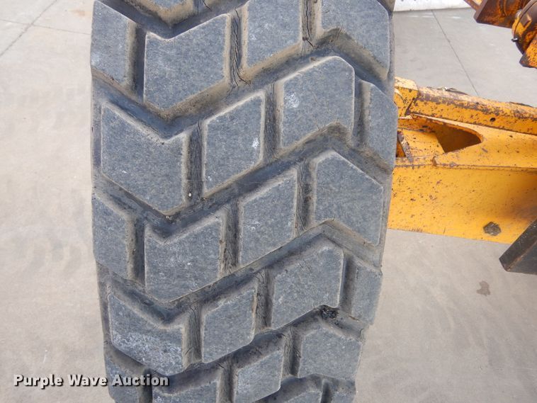 image for item DK3363 1991 John Deere 770BH  motor grader