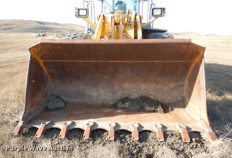 image for item DK3416 2000 Komatsu WA420-3MC  wheel loader