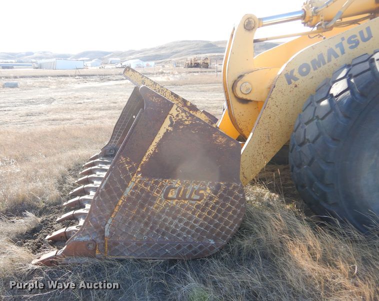 image for item DK3416 2000 Komatsu WA420-3MC  wheel loader