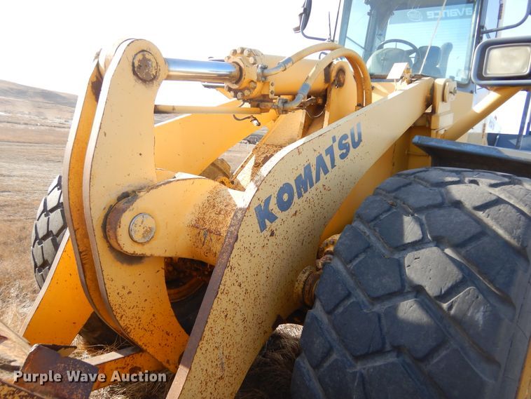 image for item DK3416 2000 Komatsu WA420-3MC  wheel loader