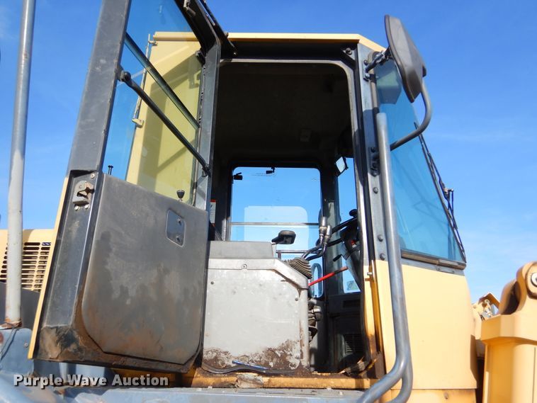 image for item DK3416 2000 Komatsu WA420-3MC  wheel loader