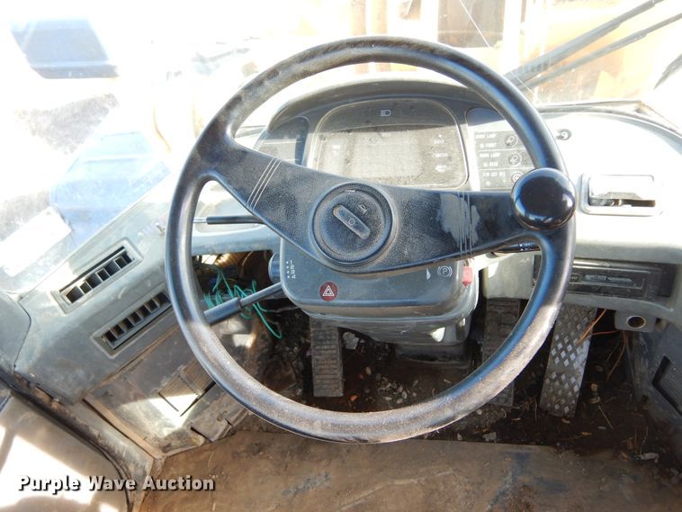 image for item DK3416 2000 Komatsu WA420-3MC  wheel loader