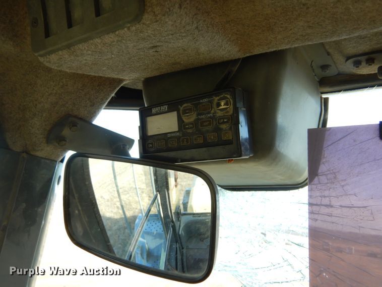 image for item DK3416 2000 Komatsu WA420-3MC  wheel loader