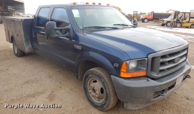 image for item DK3424 2001 Ford F350 Super Duty  Crew Cab utility bed pickup truck