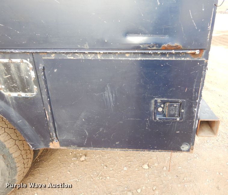 image for item DK3424 2001 Ford F350 Super Duty  Crew Cab utility bed pickup truck