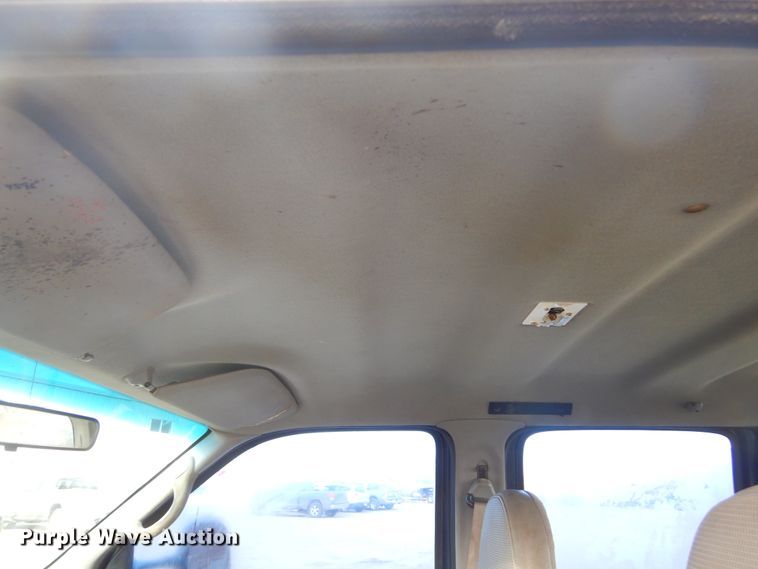 image for item DK3424 2001 Ford F350 Super Duty  Crew Cab utility bed pickup truck