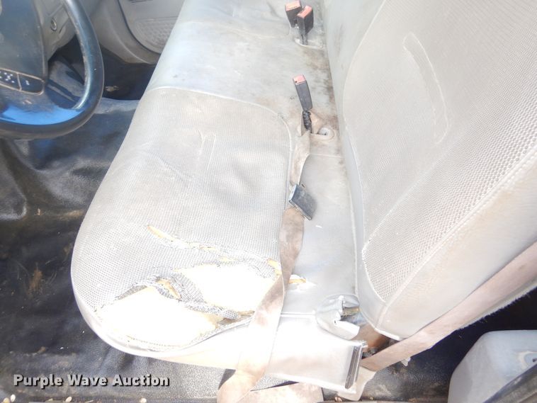 image for item DK3424 2001 Ford F350 Super Duty  Crew Cab utility bed pickup truck