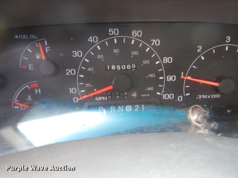 image for item DK3424 2001 Ford F350 Super Duty  Crew Cab utility bed pickup truck