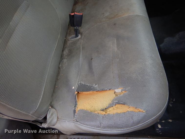 image for item DK3424 2001 Ford F350 Super Duty  Crew Cab utility bed pickup truck