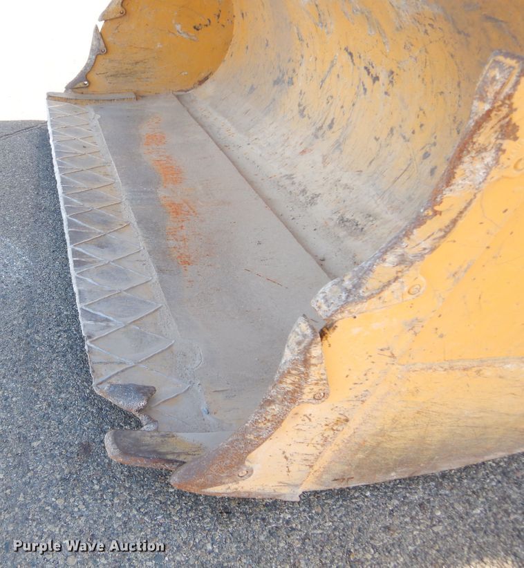 image for item DK3426 2004 Caterpillar 966G  wheel loader