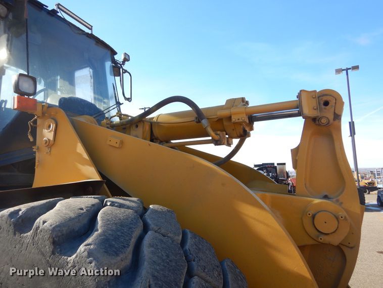 image for item DK3426 2004 Caterpillar 966G  wheel loader