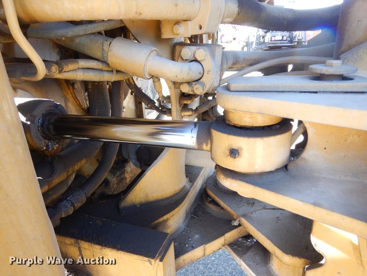 image for item DK3426 2004 Caterpillar 966G  wheel loader