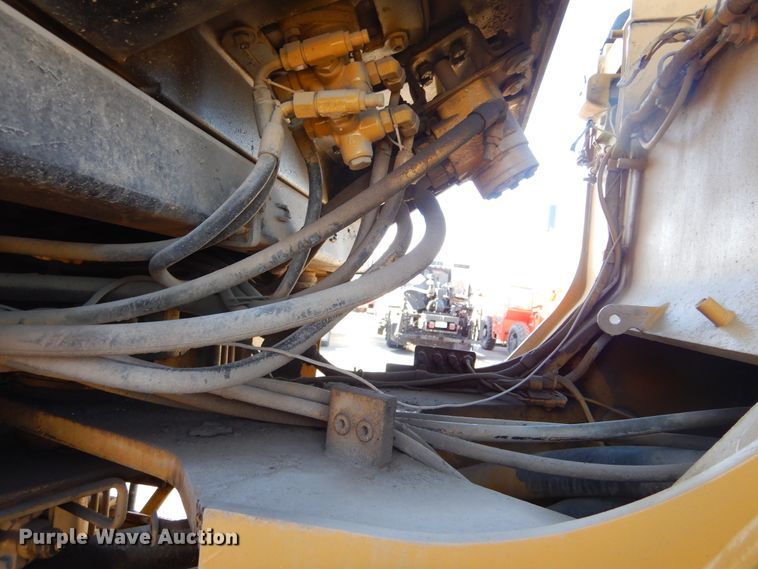 image for item DK3426 2004 Caterpillar 966G  wheel loader