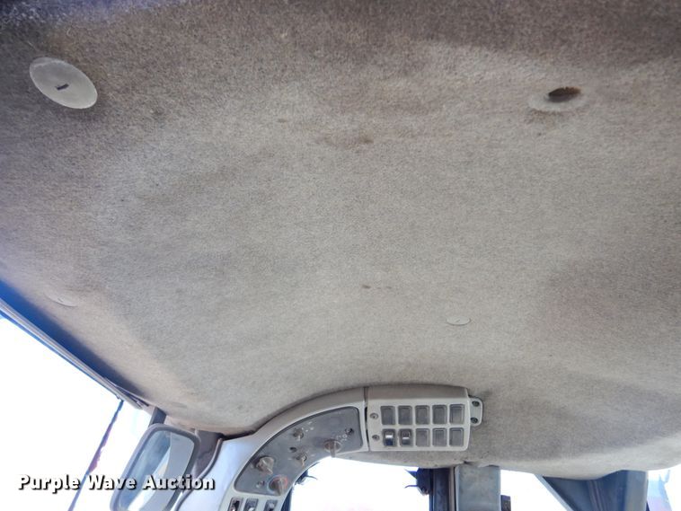 image for item DK3426 2004 Caterpillar 966G  wheel loader