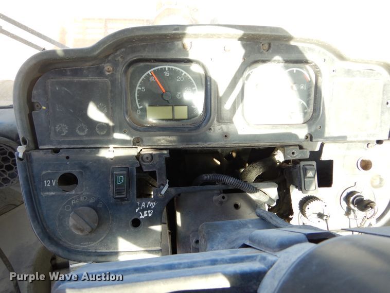 image for item DK3426 2004 Caterpillar 966G  wheel loader