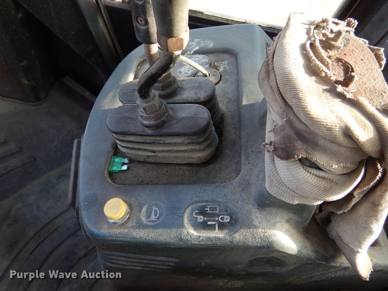 image for item DK3426 2004 Caterpillar 966G  wheel loader