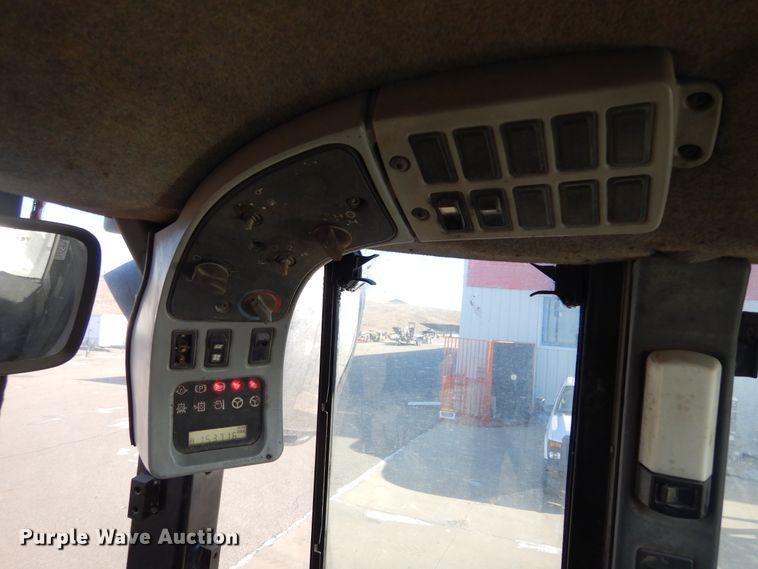 image for item DK3426 2004 Caterpillar 966G  wheel loader