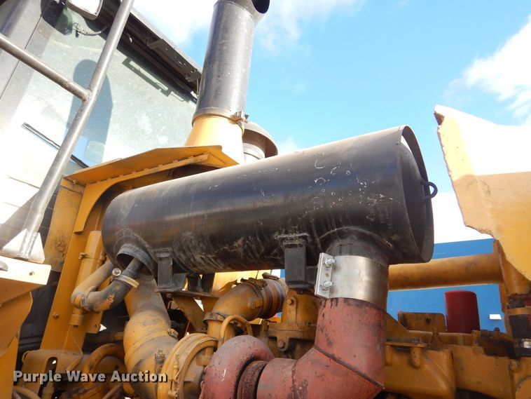 image for item DK3426 2004 Caterpillar 966G  wheel loader