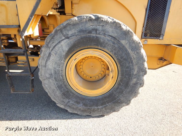 image for item DK3426 2004 Caterpillar 966G  wheel loader