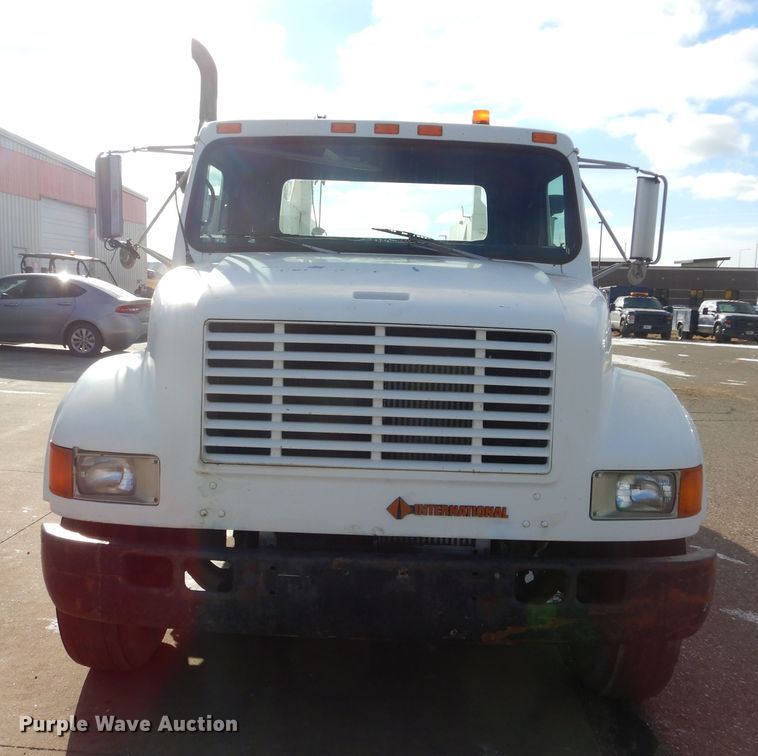 image for item DK3427 1992 International 4700  utility / service truck