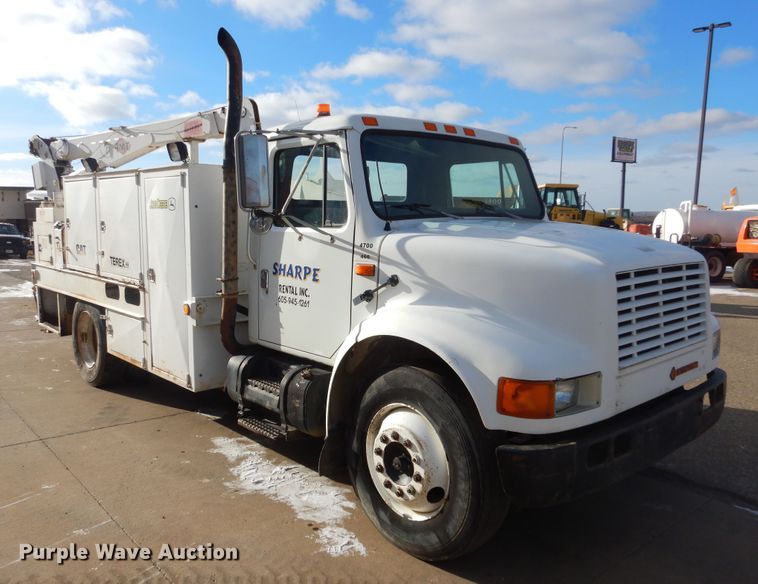 image for item DK3427 1992 International 4700  utility / service truck