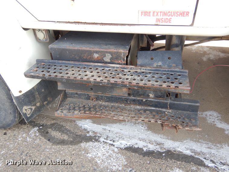 image for item DK3427 1992 International 4700  utility / service truck