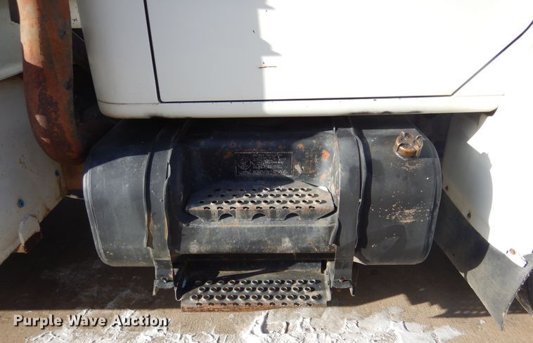 image for item DK3427 1992 International 4700  utility / service truck