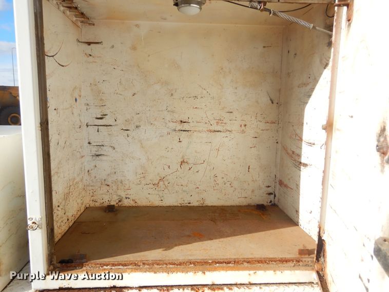 image for item DK3427 1992 International 4700  utility / service truck