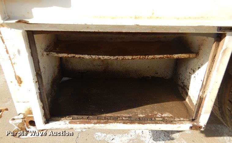 image for item DK3427 1992 International 4700  utility / service truck