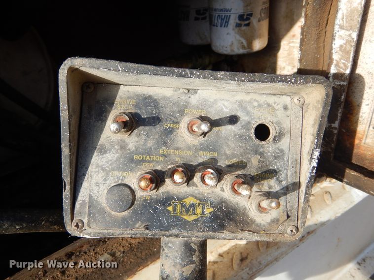 image for item DK3427 1992 International 4700  utility / service truck