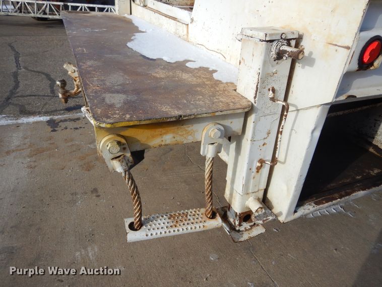 image for item DK3427 1992 International 4700  utility / service truck