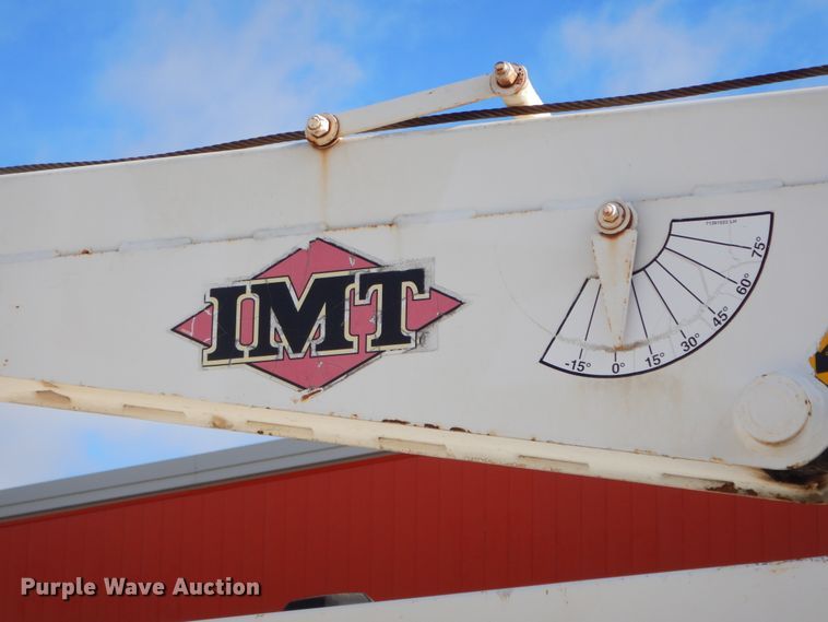 image for item DK3427 1992 International 4700  utility / service truck