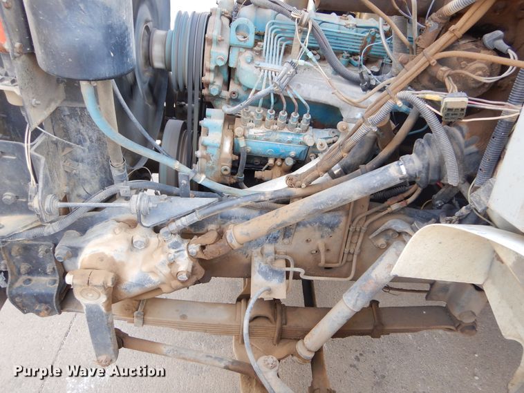 image for item DK3427 1992 International 4700  utility / service truck