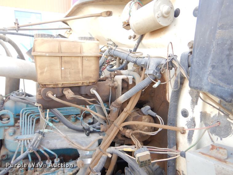 image for item DK3427 1992 International 4700  utility / service truck