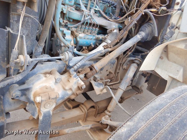 image for item DK3427 1992 International 4700  utility / service truck