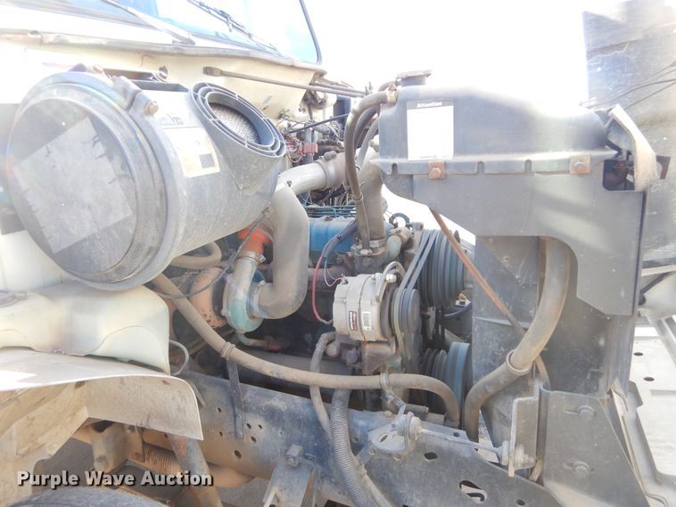 image for item DK3427 1992 International 4700  utility / service truck