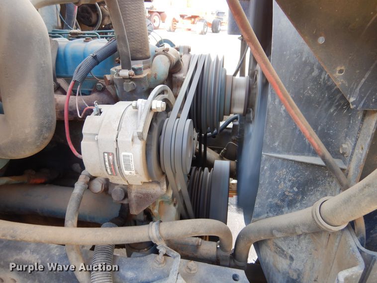 image for item DK3427 1992 International 4700  utility / service truck