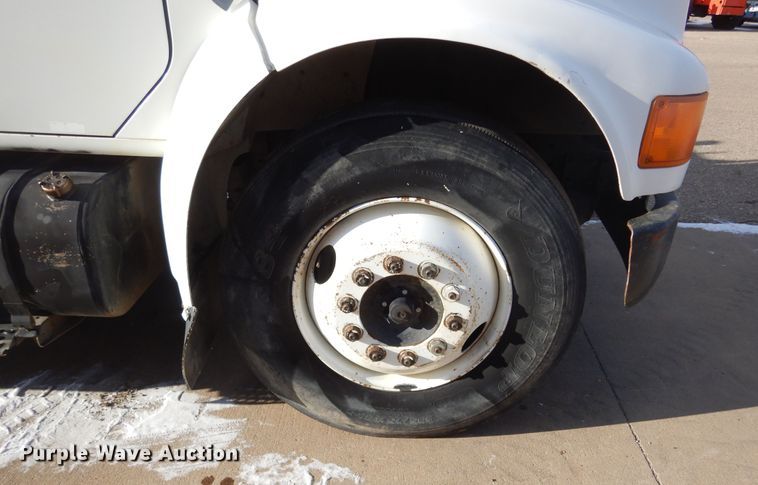 image for item DK3427 1992 International 4700  utility / service truck