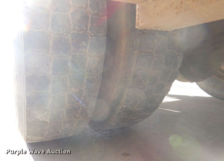 image for item DK3427 1992 International 4700  utility / service truck