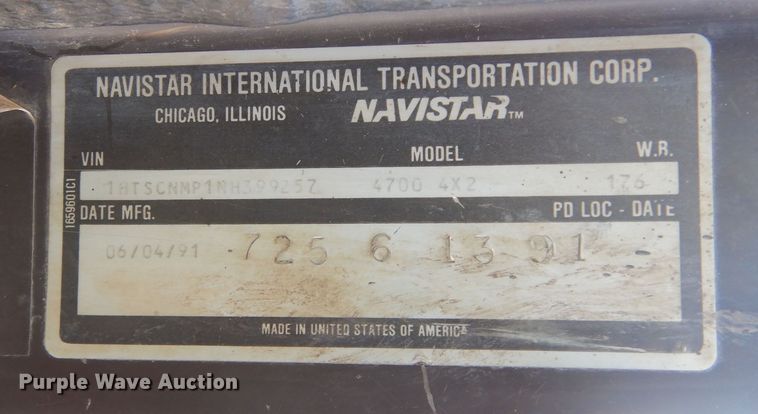 image for item DK3427 1992 International 4700  utility / service truck