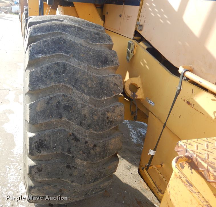 image for item DK3428 Komatsu WA380-1  wheel loader