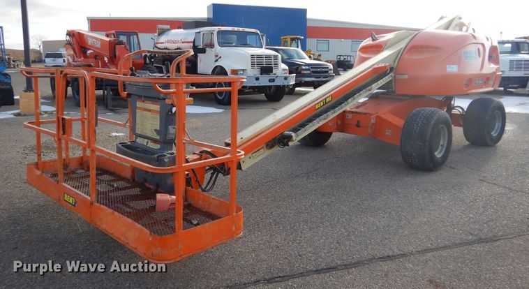 image for item DK3429 2001 JLG 400S  boom lift