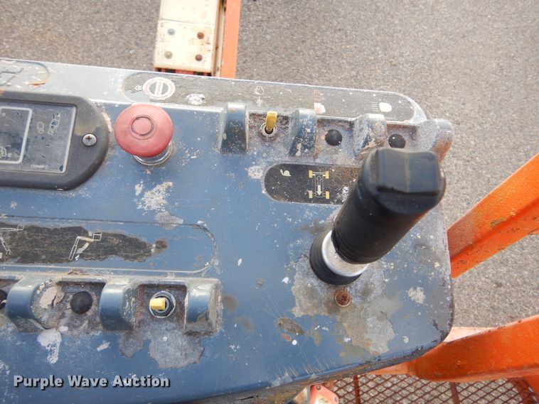 image for item DK3429 2001 JLG 400S  boom lift