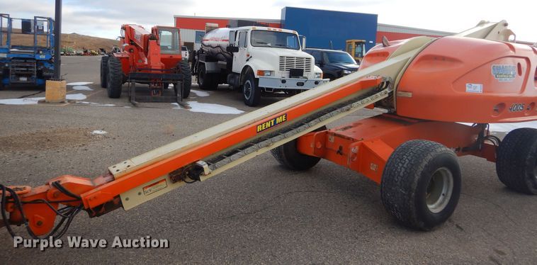 image for item DK3429 2001 JLG 400S  boom lift