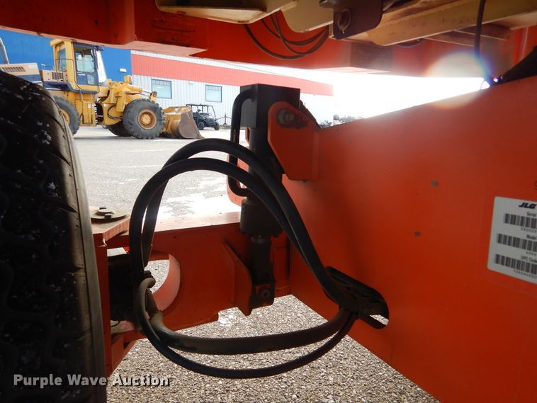 image for item DK3429 2001 JLG 400S  boom lift