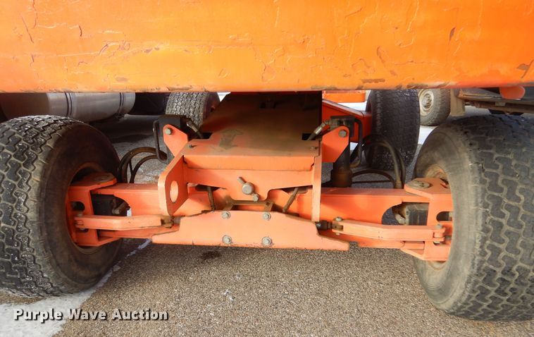 image for item DK3429 2001 JLG 400S  boom lift