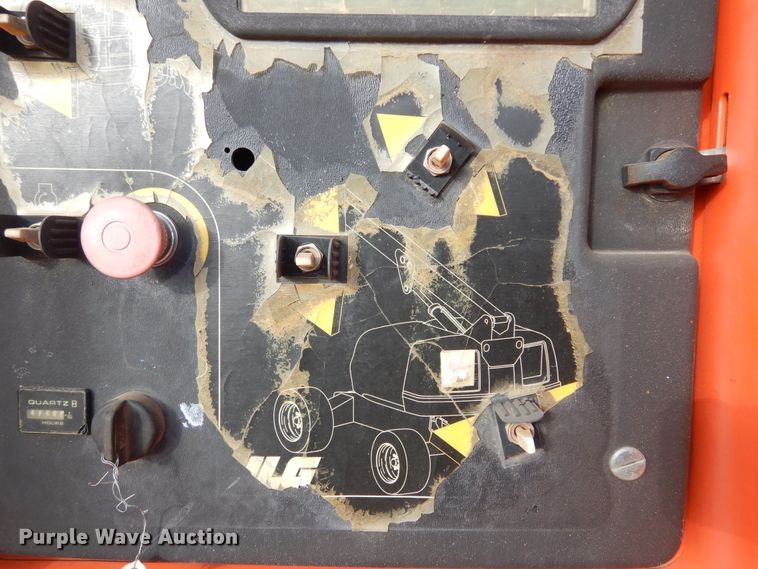 image for item DK3429 2001 JLG 400S  boom lift