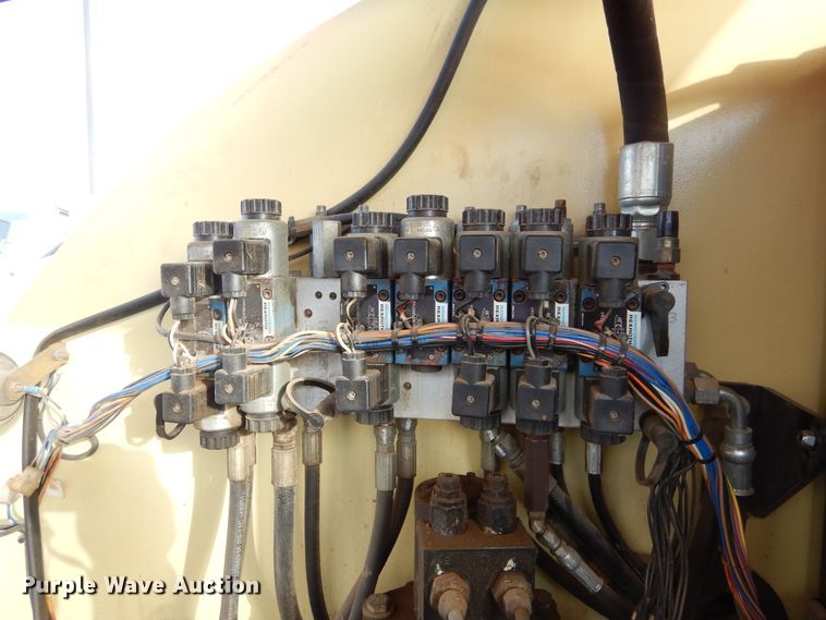 image for item DK3429 2001 JLG 400S  boom lift