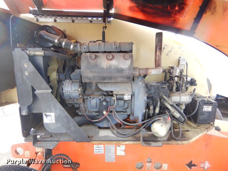 image for item DK3429 2001 JLG 400S  boom lift