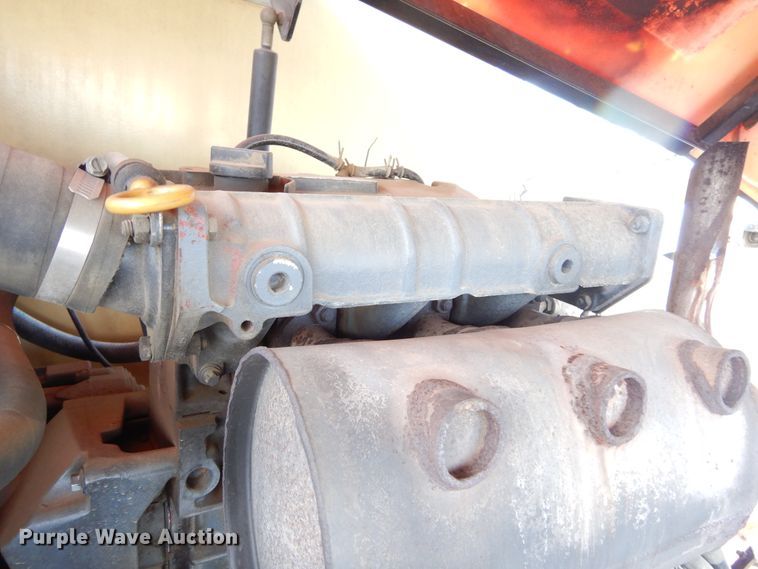 image for item DK3429 2001 JLG 400S  boom lift